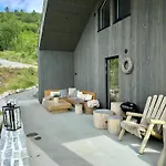 Architect With Strandafjellet View * Странда