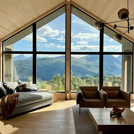 Architect With Strandafjellet View 펜션 *